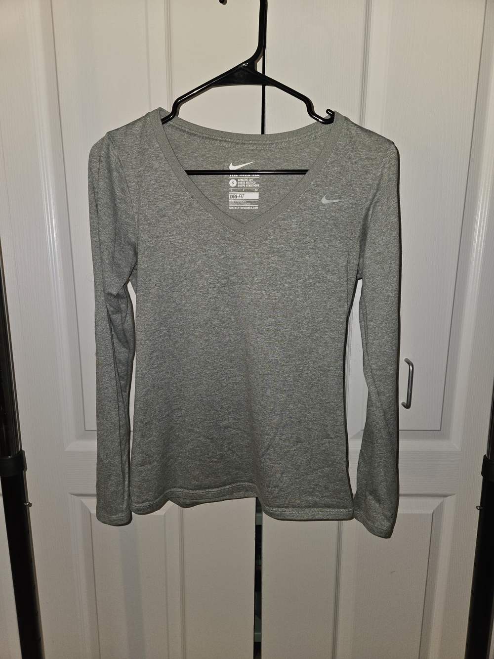 Nike Gray Long Sleeve V-Neck Dri-FIT Top